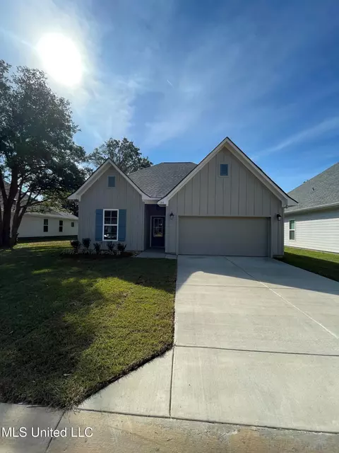 149 Le Moyne St, Bay Saint Louis, MS 39520