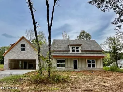 213 Dogwood Rd, Byhalia, MS 38611