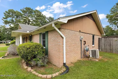 Other - 605 Upper Darby Rd, Jackson, MS 39212 photo 1 of 9