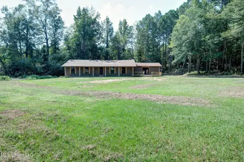 761 Thaggard Rd, Carthage, MS 39051