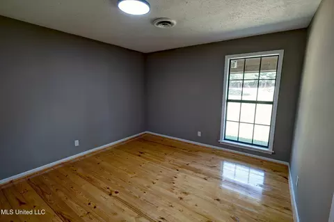 Bedroom - 761 Thaggard Rd, Carthage, MS 39051 photo 1 of 4