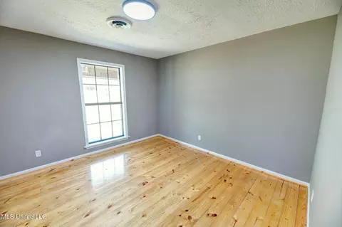Bedroom - 761 Thaggard Rd, Carthage, MS 39051 photo 2 of 4
