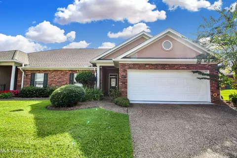 117 Springtree Dr, Brandon, MS 39042