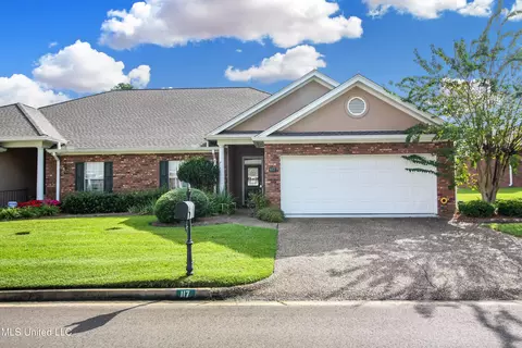 Exterior - 117 Springtree Dr, Brandon, MS 39042 photo 3 of 9