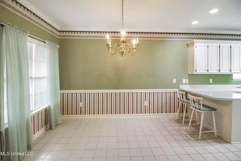 Dining - 117 Springtree Dr, Brandon, MS 39042 photo 2 of 2