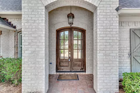 261 Bellamy Ct, Flowood, MS 39232 photo 2
