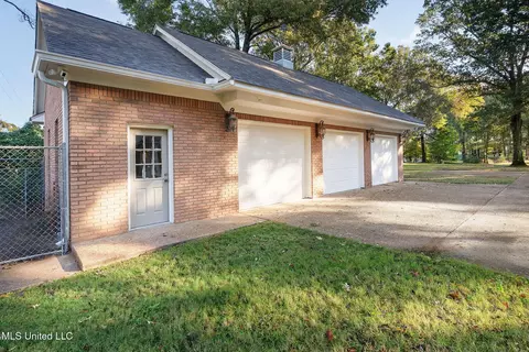 Exterior - 791 Hickory Ridge Dr, Hernando, MS 38632 photo 14 of 14