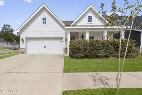 13336 Hawk Pl, Gulfport, MS 39503