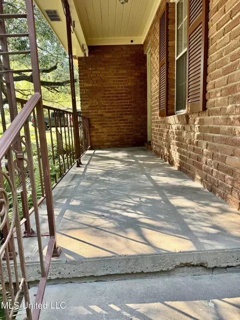 Exterior - 159 Liberty Rd, Natchez, MS 39120 photo 3 of 5