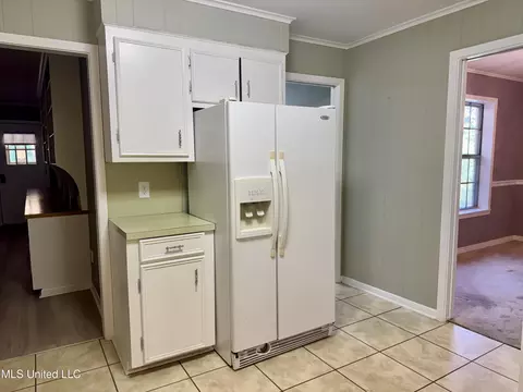 Kitchen - 159 Liberty Rd, Natchez, MS 39120 photo 3 of 4