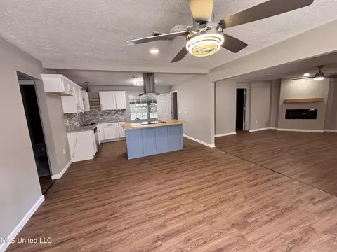 Living - 248 Ramada Cir, Jackson, MS 39212 photo 1 of 4
