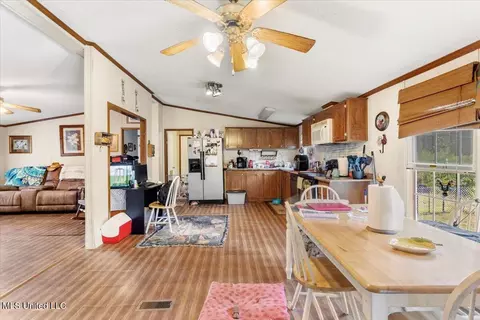 158 Emmanuel Dr, Lucedale, MS 39452 photo 11