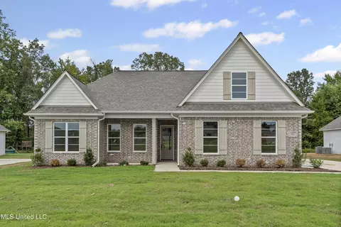 1444 Crk Hvn Dr, Hernando, MS 38632