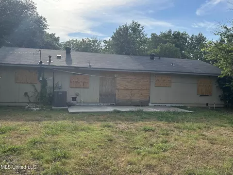 924 S Beauchamp Ave, Greenville, MS 38703
