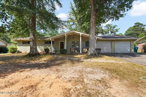 5439 33rd Pl, Meridian, MS 39305
