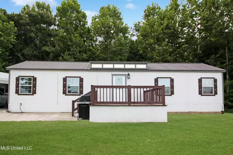 317 Lakeview Dr, Yazoo City, MS 39194