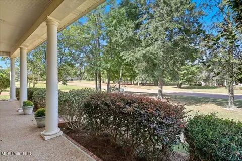 112 Rowan Oak Pl, Terry, MS 39170 photo 5