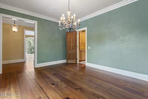 Dining - 9 Cypress Ln, Jackson, MS 39211 photo 1 of 1