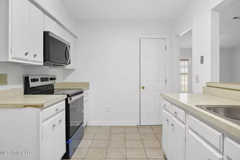 Other - 214 River Pl, Jackson, MS 39211 photo 2 of 3