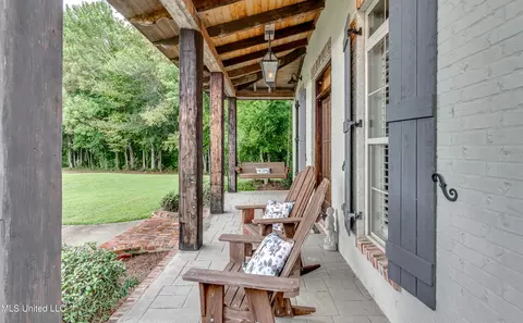 Exterior - 198 Crossview Pl, Brandon, MS 39047 photo 7 of 21