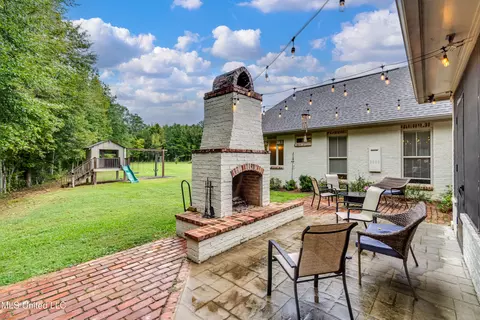 Exterior - 198 Crossview Pl, Brandon, MS 39047 photo 19 of 21