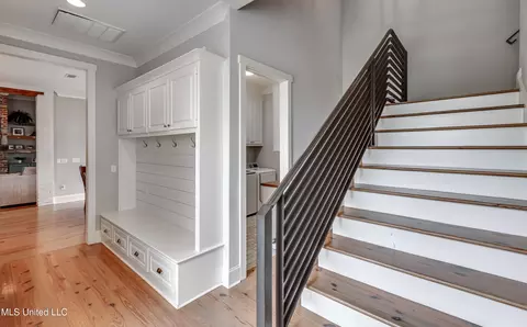 Entry Way - 198 Crossview Pl, Brandon, MS 39047 photo 3 of 3