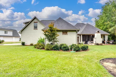 Exterior - 198 Crossview Pl, Brandon, MS 39047 photo 15 of 21