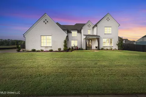 13764 River Grove Ln, Olive Branch, MS 38654