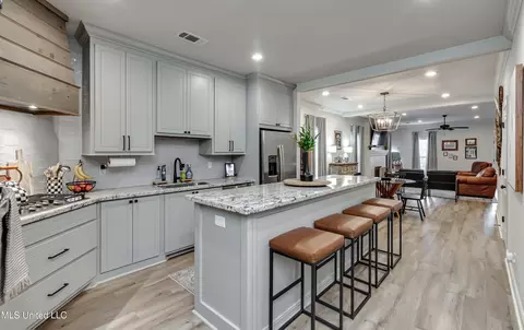 Kitchen - 836 Long Leaf Cir, Brandon, MS 39042 photo 1 of 19