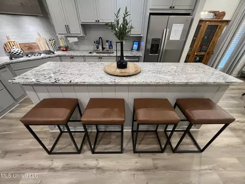 Kitchen - 836 Long Leaf Cir, Brandon, MS 39042 photo 7 of 19