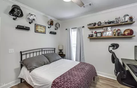 Bedroom - 836 Long Leaf Cir, Brandon, MS 39042 photo 5 of 8