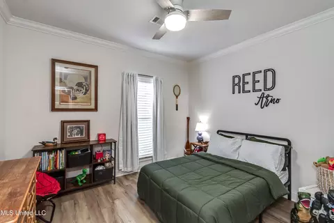 Bedroom - 836 Long Leaf Cir, Brandon, MS 39042 photo 6 of 8