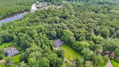 10 Ac Donniebrook Ln, Escatawpa, MS 39552