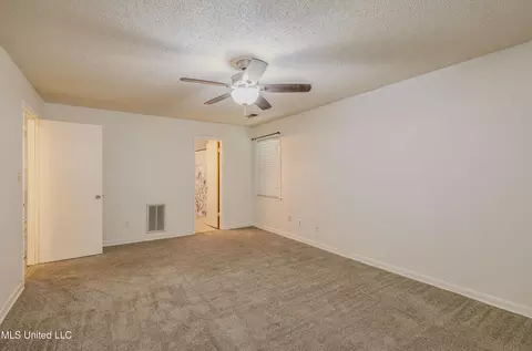 Bedroom - 113 Brookside Dr, Senatobia, MS 38668 photo 1 of 3