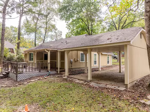 Exterior - 113 Brookside Dr, Senatobia, MS 38668 photo 3 of 8