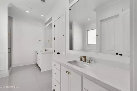 Bath - 370 Wellstone Pl, Madison, MS 39110 photo 1 of 4