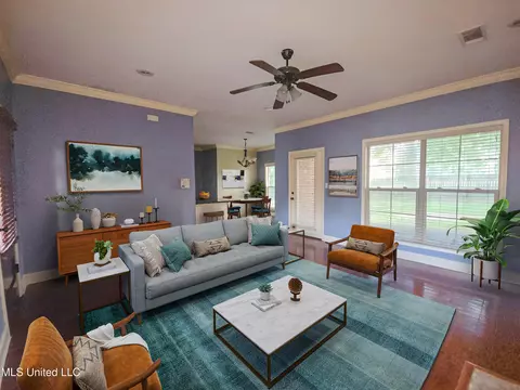 Living - 133 Northgate Dr, Canton, MS 39046 photo 3 of 4