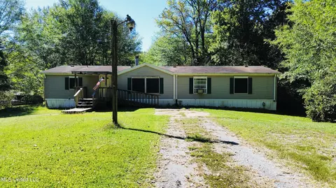 276 Poagville Rd, Coldwater, MS 38618