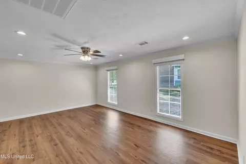 Living - 112 Channel Ln, Madison, MS 39110 photo 4 of 4