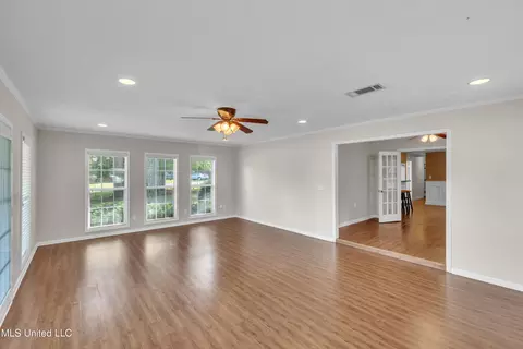 Living - 112 Channel Ln, Madison, MS 39110 photo 1 of 4