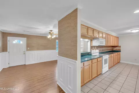 Entry Way - 112 Channel Ln, Madison, MS 39110 photo 1 of 2