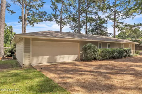 Exterior - 112 Channel Ln, Madison, MS 39110 photo 8 of 9
