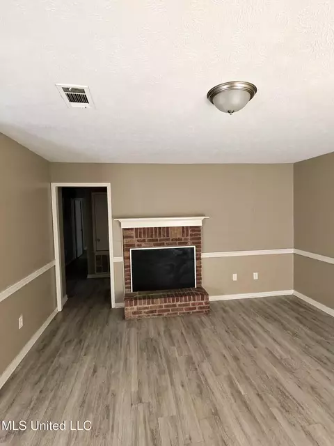 2104 Cooperwell Dr, Jackson, MS 39204 photo 8