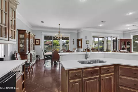 Kitchen - 154 Belle Pointe Pointe, Madison, MS 39110 photo 8 of 9