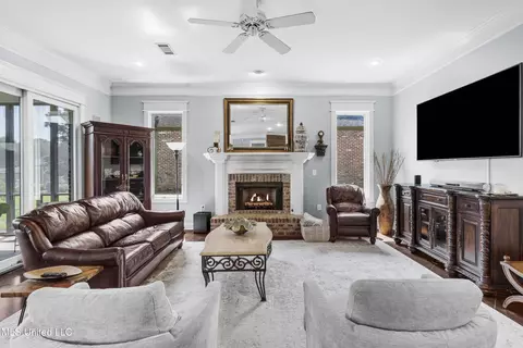 Living - 154 Belle Pointe Pointe, Madison, MS 39110 photo 2 of 5