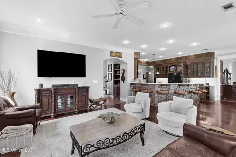 Living - 154 Belle Pointe Pointe, Madison, MS 39110 photo 4 of 5