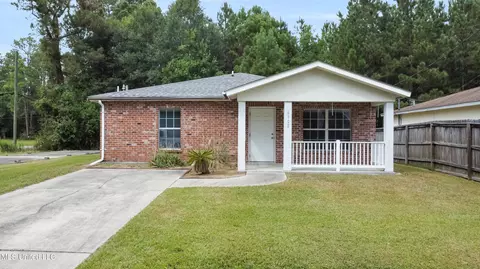 6102 W Forrest St, Bay Saint Louis, MS 39520