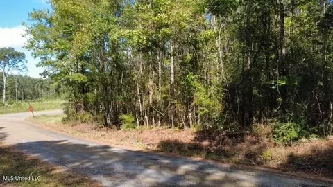 5464 Pecan Orchard Rd # A, Liberty, MS 39645