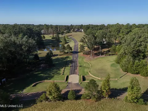 Ginners Lane And Plank Road, Hernando, MS 38632