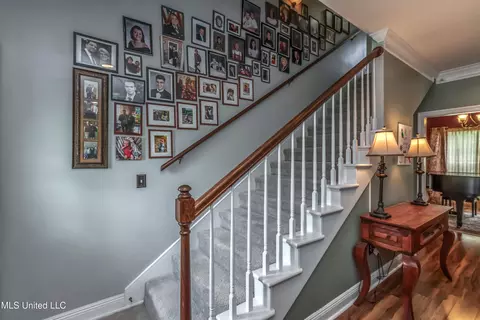 Entry Way - 614 Summer Pl, Flowood, MS 39232 photo 2 of 4